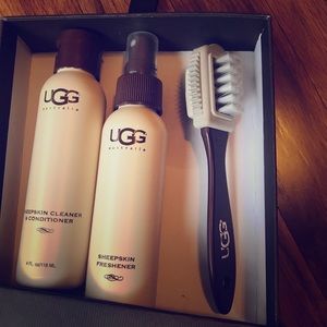 UGG sheepskin care kit